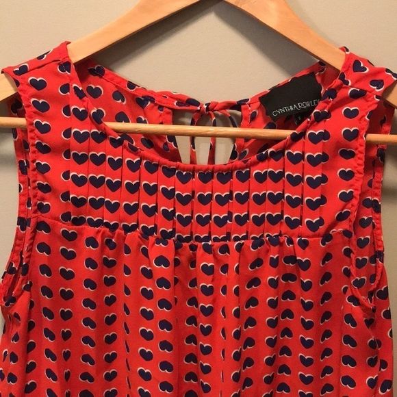CYNTHIA ROWLEY Sleeveless Pleated Heart Blouse - Picture 4 of 8